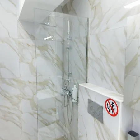 Apartment Brand New Urban Getaway Next To Megaro Mousikis Athens