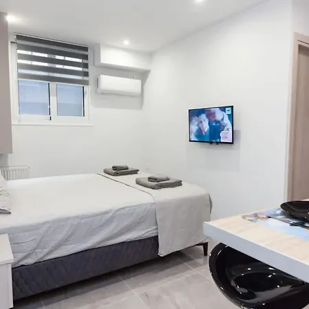 Apartment Brand New Urban Getaway Next To Megaro Mousikis *