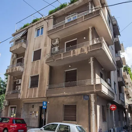 Brand New Urban Getaway Next To Megaro Mousikis