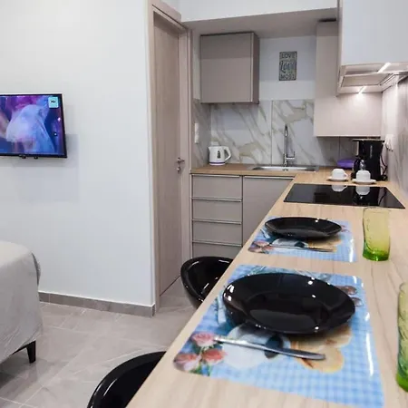 Brand New Urban Getaway Next To Megaro Mousikis * Atenas